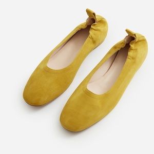 Everlane Day Flats in Citron Suede